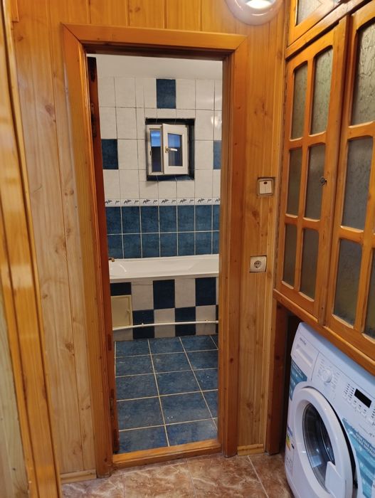 Se închiriază apartament cu 2 camere