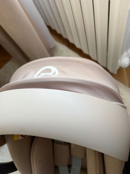 Scoica cybex cloud t plus cozy beige