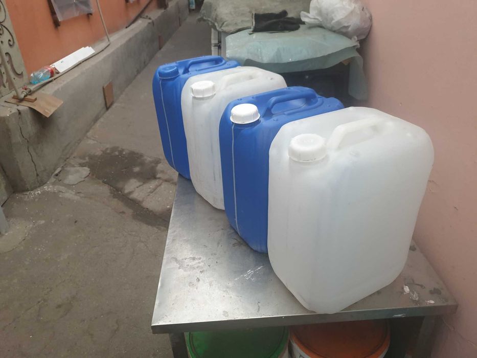 канистры пластиковые