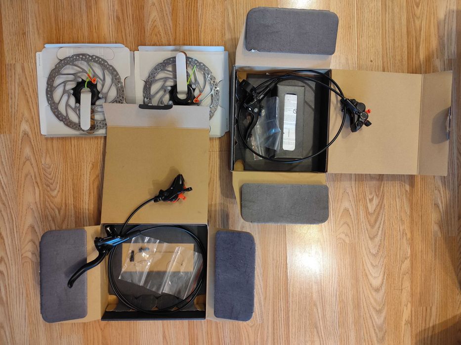 Kомплект 4-бутални спирачки - Shimano BR-MT420