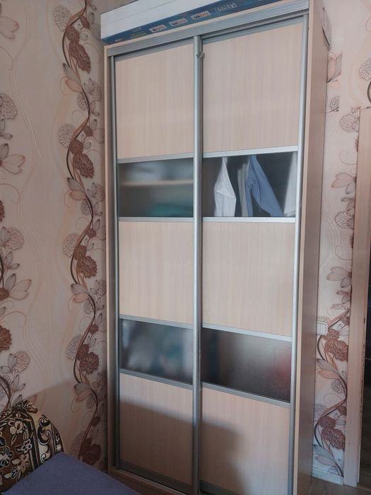 Здравствуйте продам шкафы