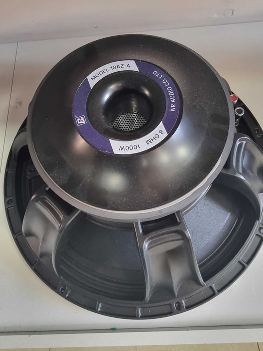 АКУСТИКА  !! продам 2 низа с коробкой !