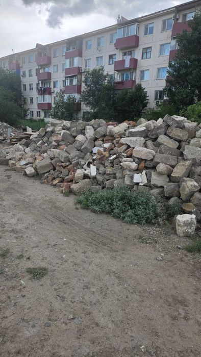 строительный отход, кирпичи, ракушеблок