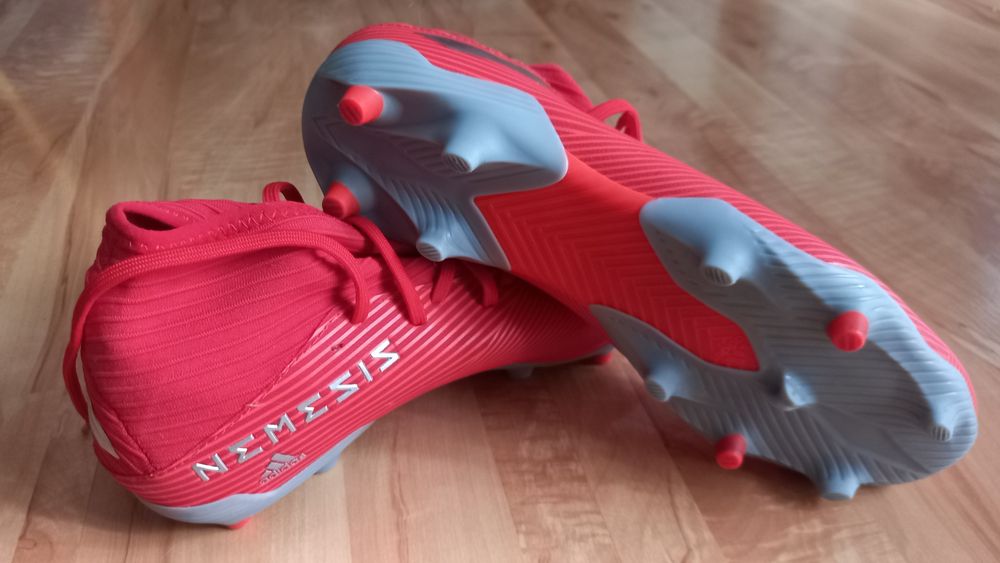 Бутсы.  Adidas Nemeziz 19.3 FG