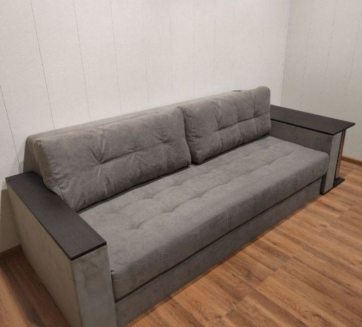 Продам диван недорого