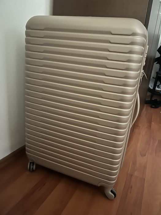 Valiza troller nou