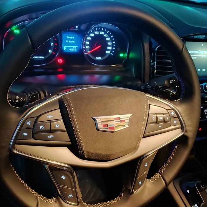 Услуги автотюнинга руль , чехлы, потолок, общивки