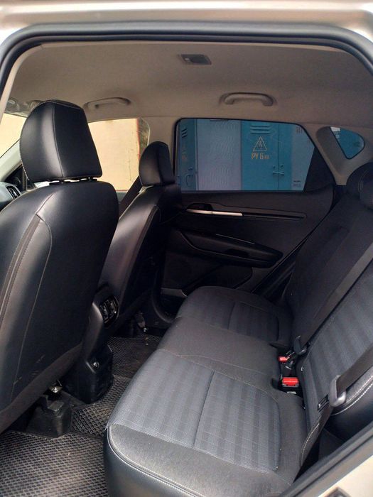 KIA sonet Luxe 2 pozitsa 2024 Seriy svet