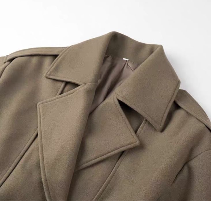 Пальто укороченное новое