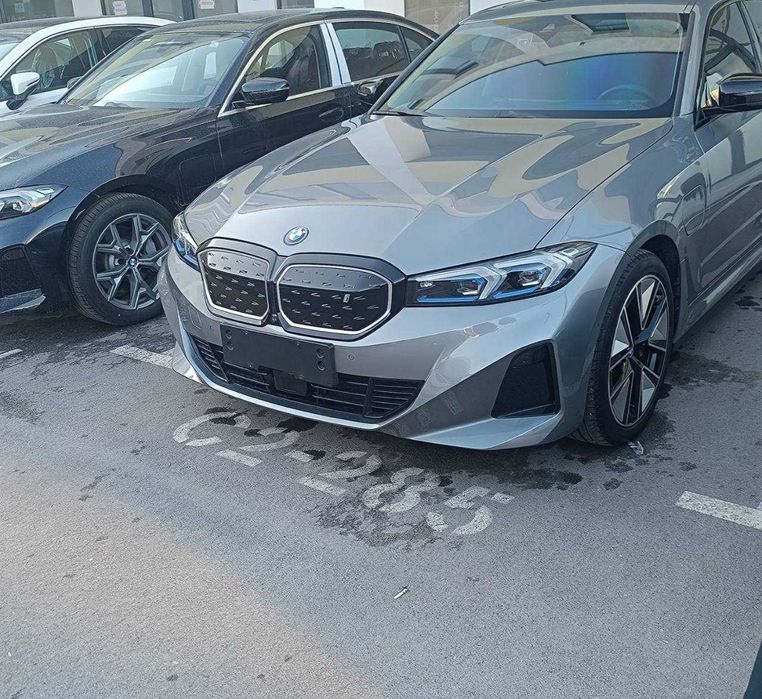 BMW i3 35 L  nasiyaga