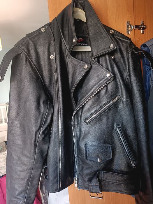 Черно Кожено Яке