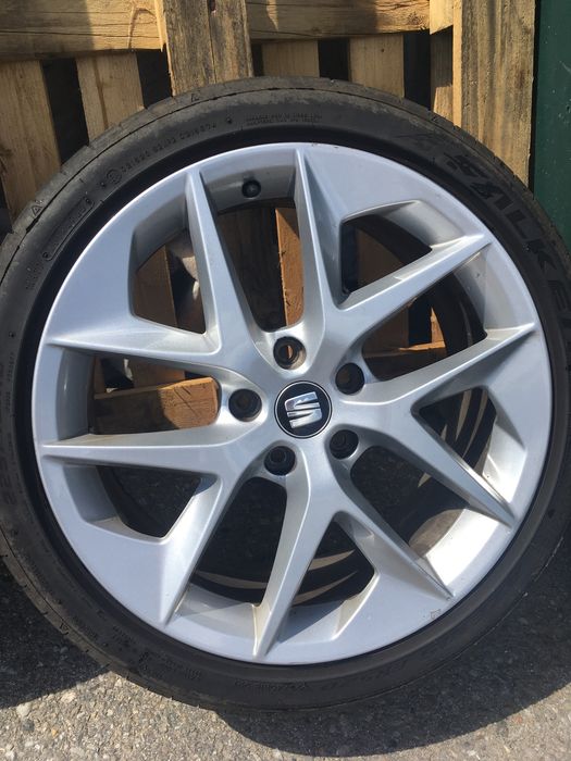 Jante Seat Leon III Fr 5F R18 5x112 Vag group anvelope 225 40 R18