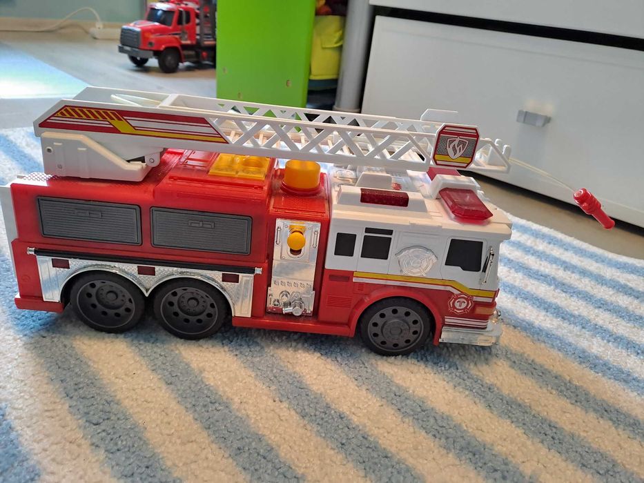 НАМАЛЕНО!!!Пожарна Dickie 36 см