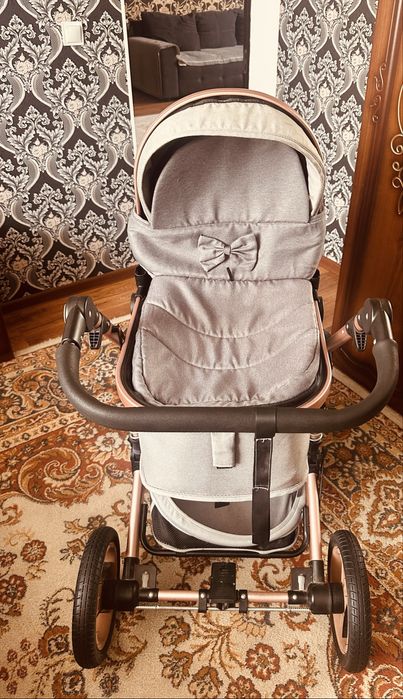 Продам срочно коляску