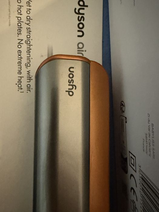 Преса dyson airstrait с горещ въздух