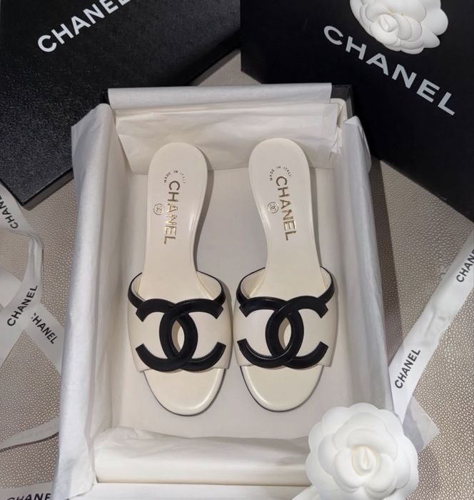 Papuci Chanel 26 premium marimea 41 pe stoc