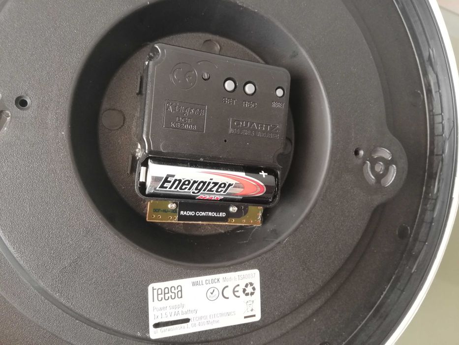 ceas de perete cu radio control 25 cm, nou