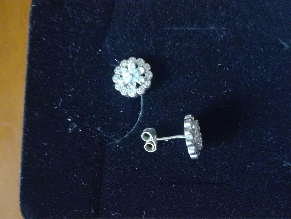 Сребърни бижута-обеци-40лв, Армани-80лв