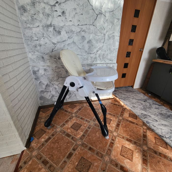 Продам стульчик для кормления