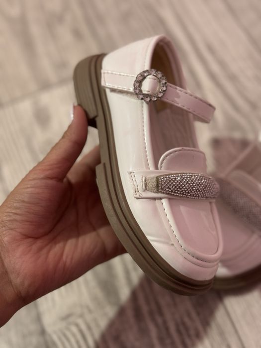 туфли (для учёбы)