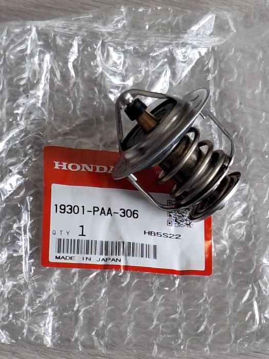 Термостат HONDA 19301-PAA-306или гарнитура 19305-PTO000Accord CRV Civi