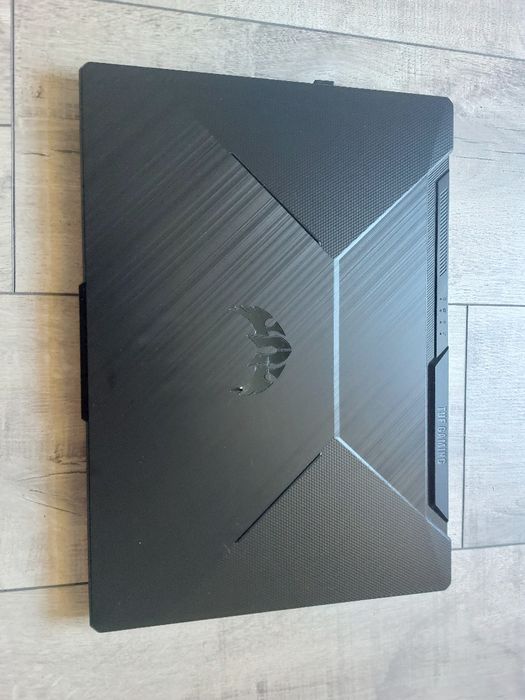 Лаптоп ASUS Gaming F15