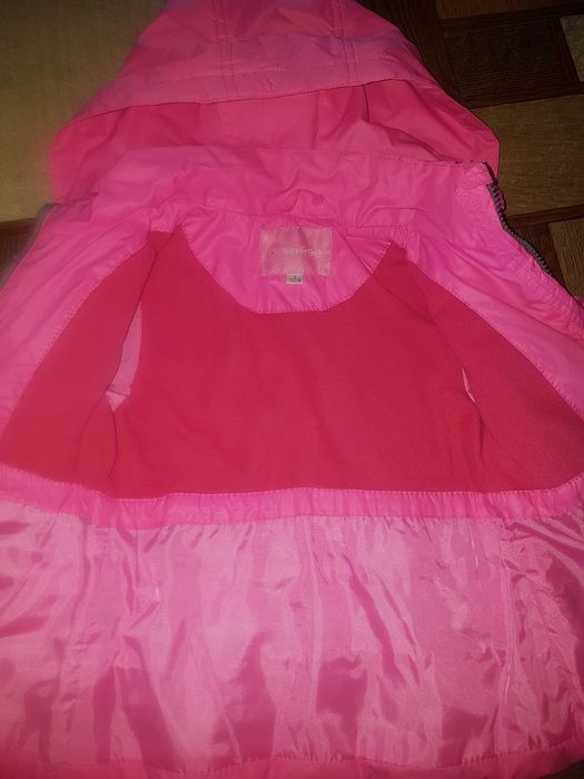 Продам детскую куртку, весна, дев.
