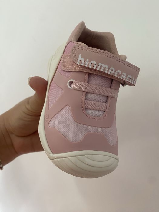 Vand pantofiori copii biomecanics noi marimea 20