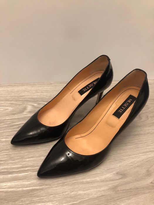 Pantofi dama, MUSETTE, piele, marimea 38, negri, stare foarte buna
