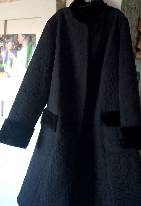 Женское  пальто.