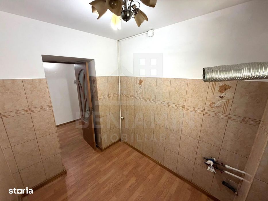 Apartament 2 camere etaj 1 cu teava de gaze 41mp Craiovita