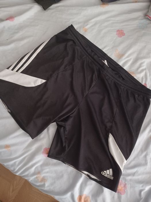 Haine de firma pantaloni scurți