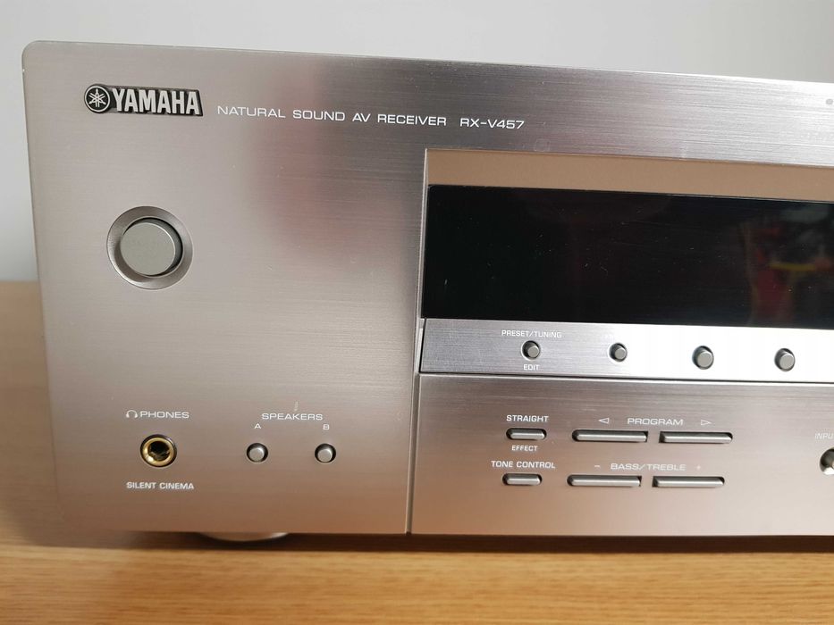 Amplituner home cinema Yamaha RX-V457