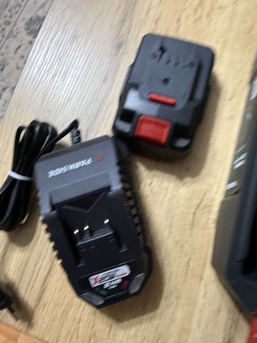 Masina de gaurit Parkside cu acumulator si incarcator