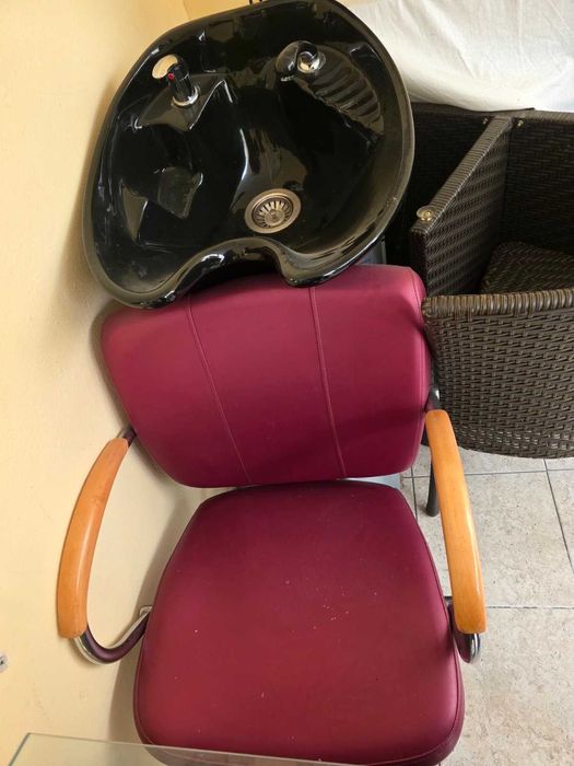 Фризьорска мивка с кресло – много запазена.