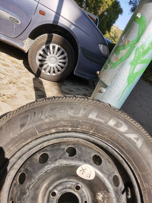 Гума с джанта ламаринена