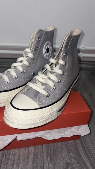 Adidasi Converse noi