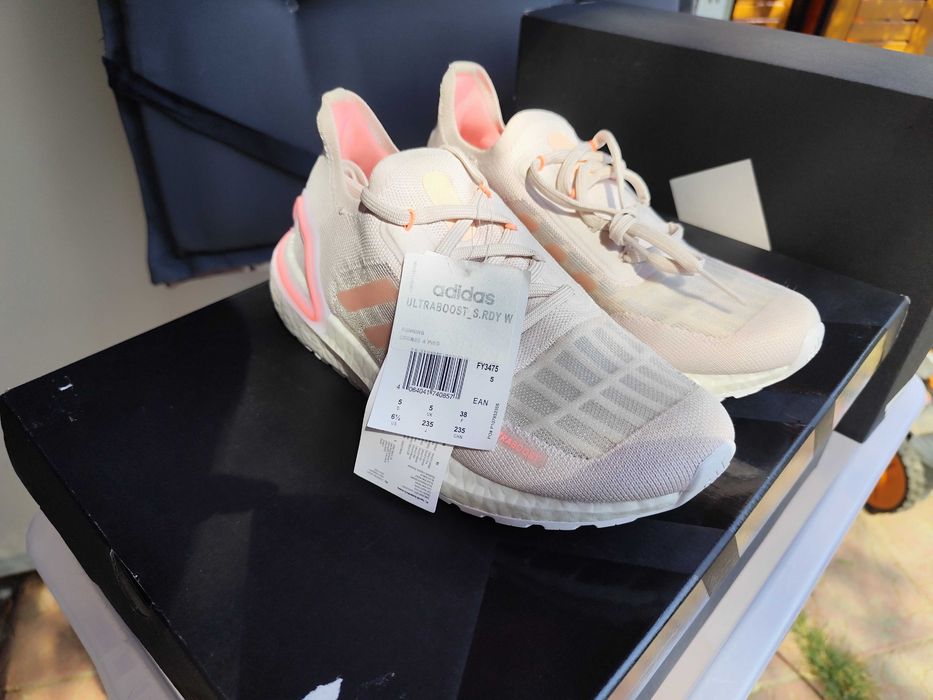 Дамски маратонки  ADIDAS ULTRABOOST 20 S.DRY     EU36 -38