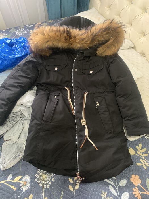 Продам детские куртки