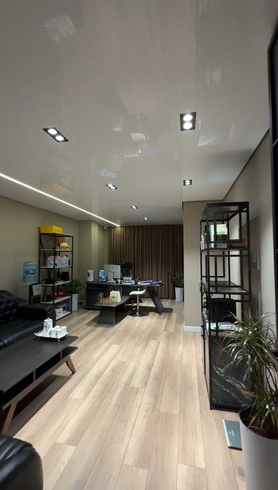 Продается готовый офис в Бизнес центре, Паркентский