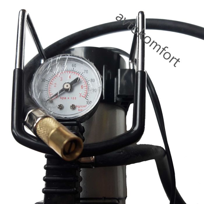 Компресор За Автомобил На 12 Волта За Помпене На Гуми