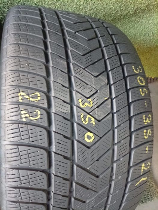 305 35 21 Pirelli m+s