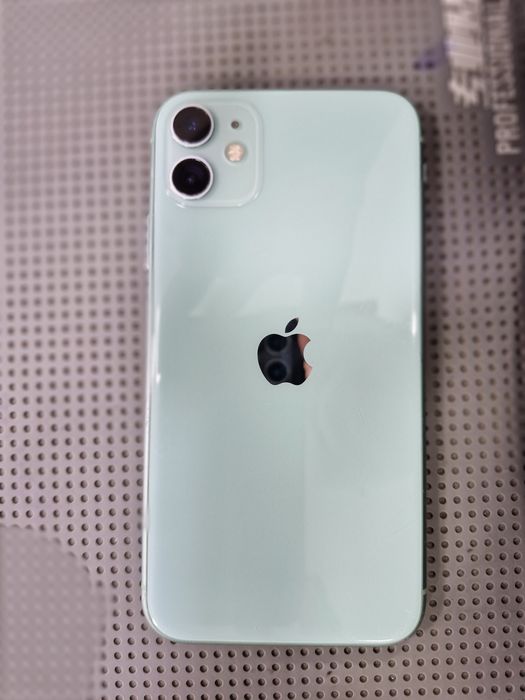 Iphone 11 ekran ochilgan