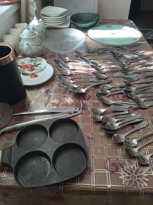 Отдам даром посуду