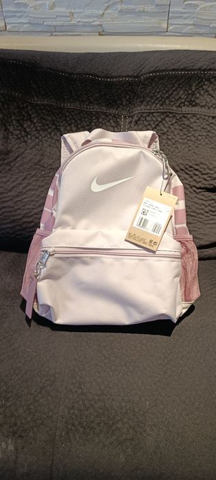 Дамска раница NIKE, чисто нова , с етикет