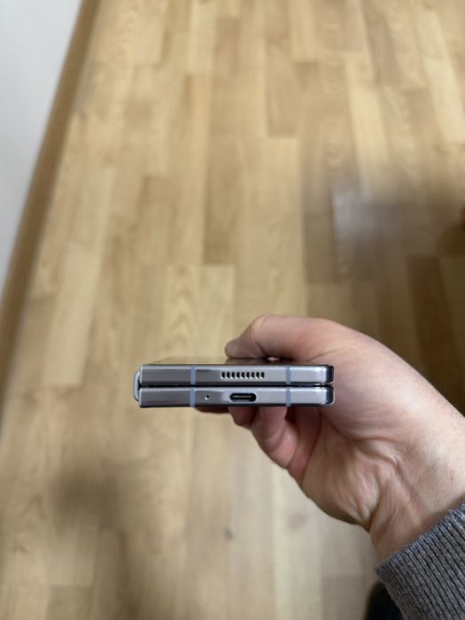 Samsung galaxy fold 5