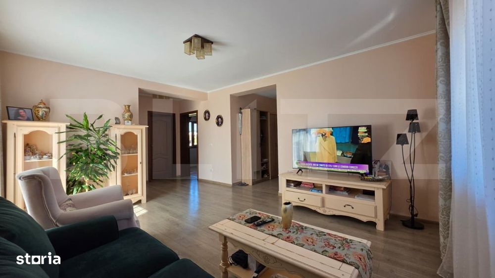 Apartament 3 camere, 68 mp, loc parcare, zona Giroc