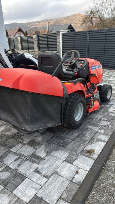 Tractoras de tuns iarba