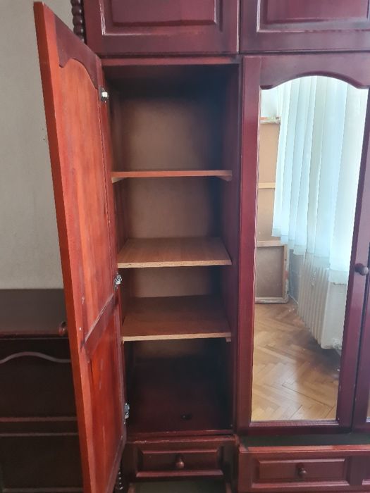 Изгодно: Продавам обзавеждане