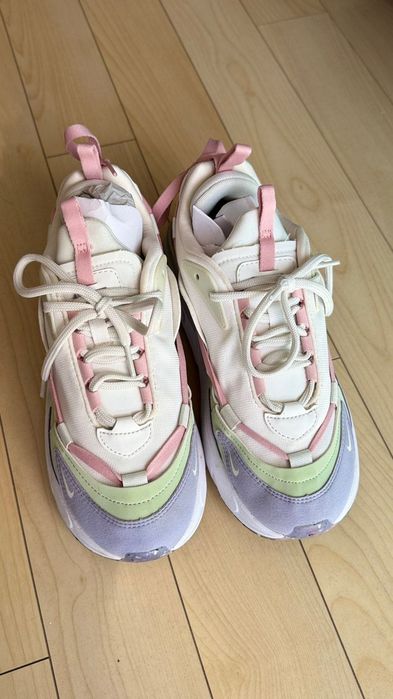 NIKE Спортни обувки Air Max 270